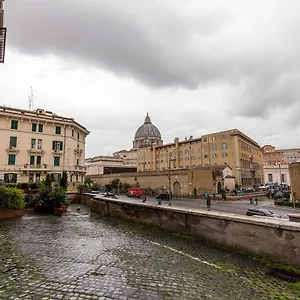 Pensión All'ombra Del Cupolone, Roma