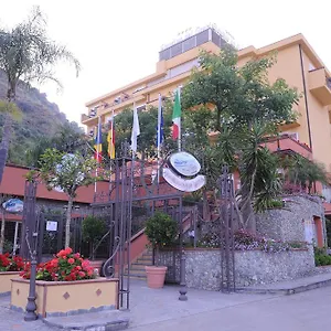 **** Hotel Art Diamond Naxos Taormina Italy